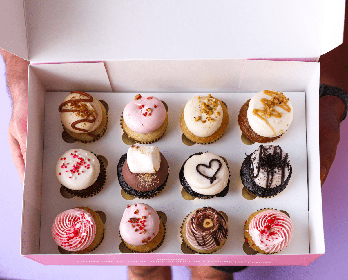 Box of 12 Cupcakes | dbakers Sweet Studio
