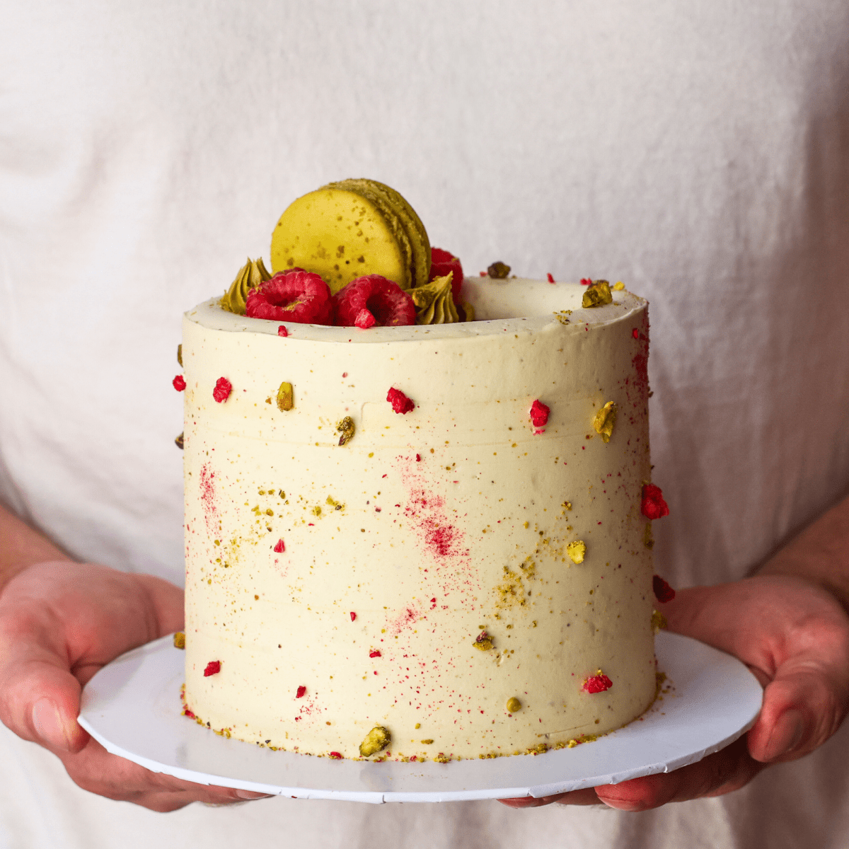 Pistachio Raspberry | dbakers Sweet Studio