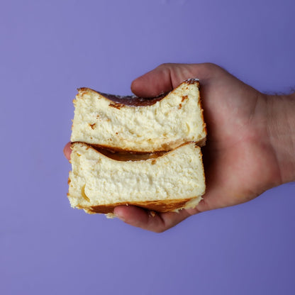 4" Vanilla Bean Basque Cheesecake  | dbakers Sweet Studio