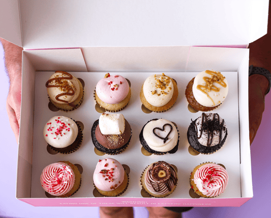 Box of 12 Cupcakes  | dbakers Sweet Studio